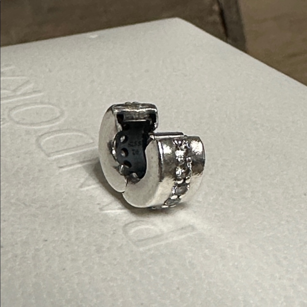 Pandora great shape cz crystal clear sparkling path row sterling silver clip - Picture 4 of 4